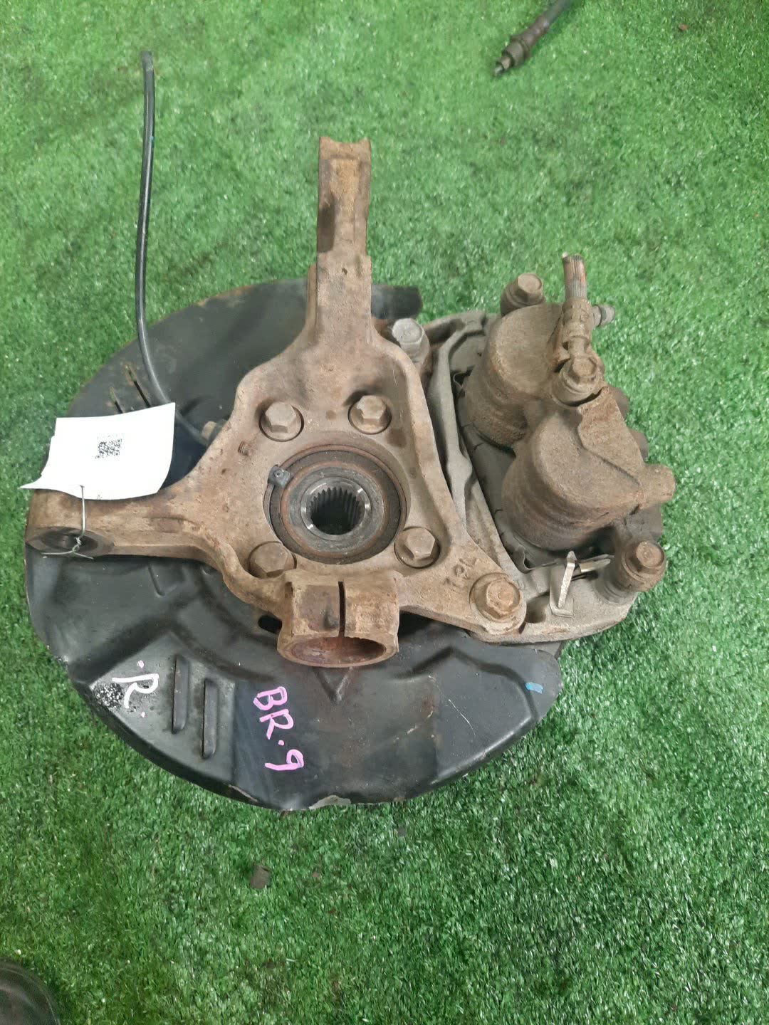 Ступица правая передняя SUBARU LEGACY BR9 EJ253 3 ракурс