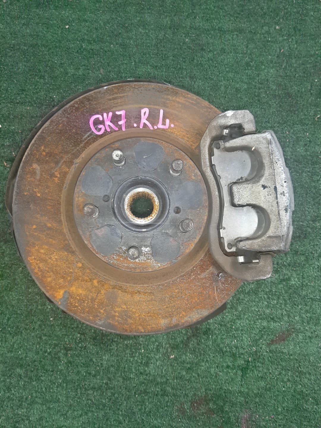 Ступица левая передняя  SUBARU IMPREZA GK6, GK7, GK3, GK2, GT3, GT2, GT6, GT7 FB20 1 ракурс