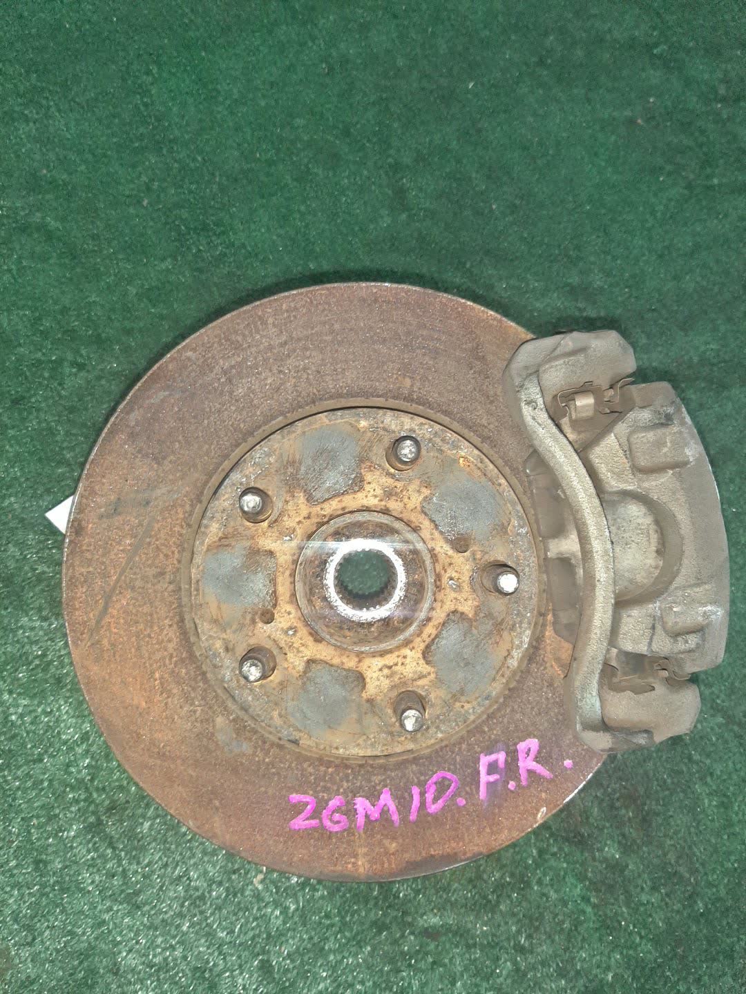 Ступица правая передняя TOYOTA ISIS ZGM10G 2ZR-FAE 1 ракурс
