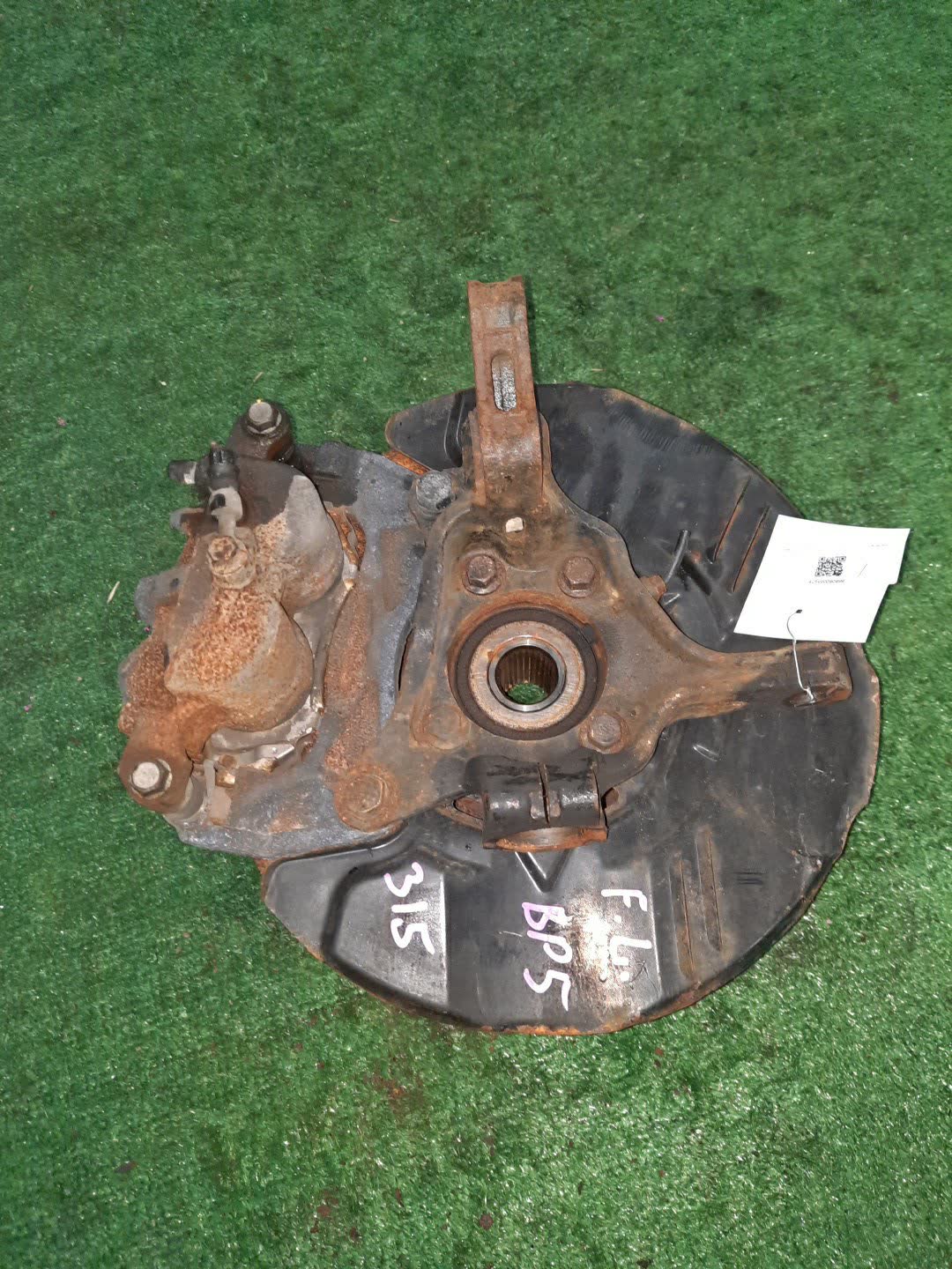 Ступица левая передняя SUBARU LEGACY, OUTBACK, LEGACY B4 BL5, BP5, BPE, BLE, BL9, BP9 EJ20DE, EJ20T, EJ20E, EZ30DE, EJ25E 2 ракурс Ступица левая передняя SUBARU LEGACY, OUTBACK, LEGACY B4 BL5, BP5, BPE, BLE, BL9, BP9 EJ20DE, EJ20T, EJ20E, EZ30DE, EJ25E 2 ракурс