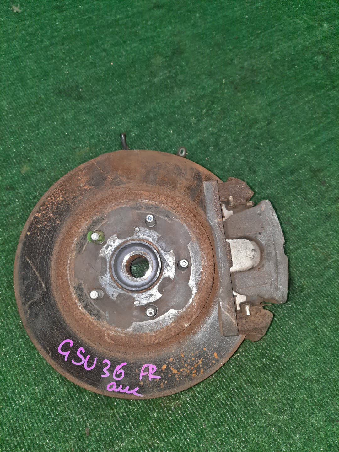 Ступица правая передняя  TOYOTA HARRIER GSU36W, GSU30W, GSU31W, GSU35W, MHU38W 2GR-FE, 3MZ-FE 1 ракурс