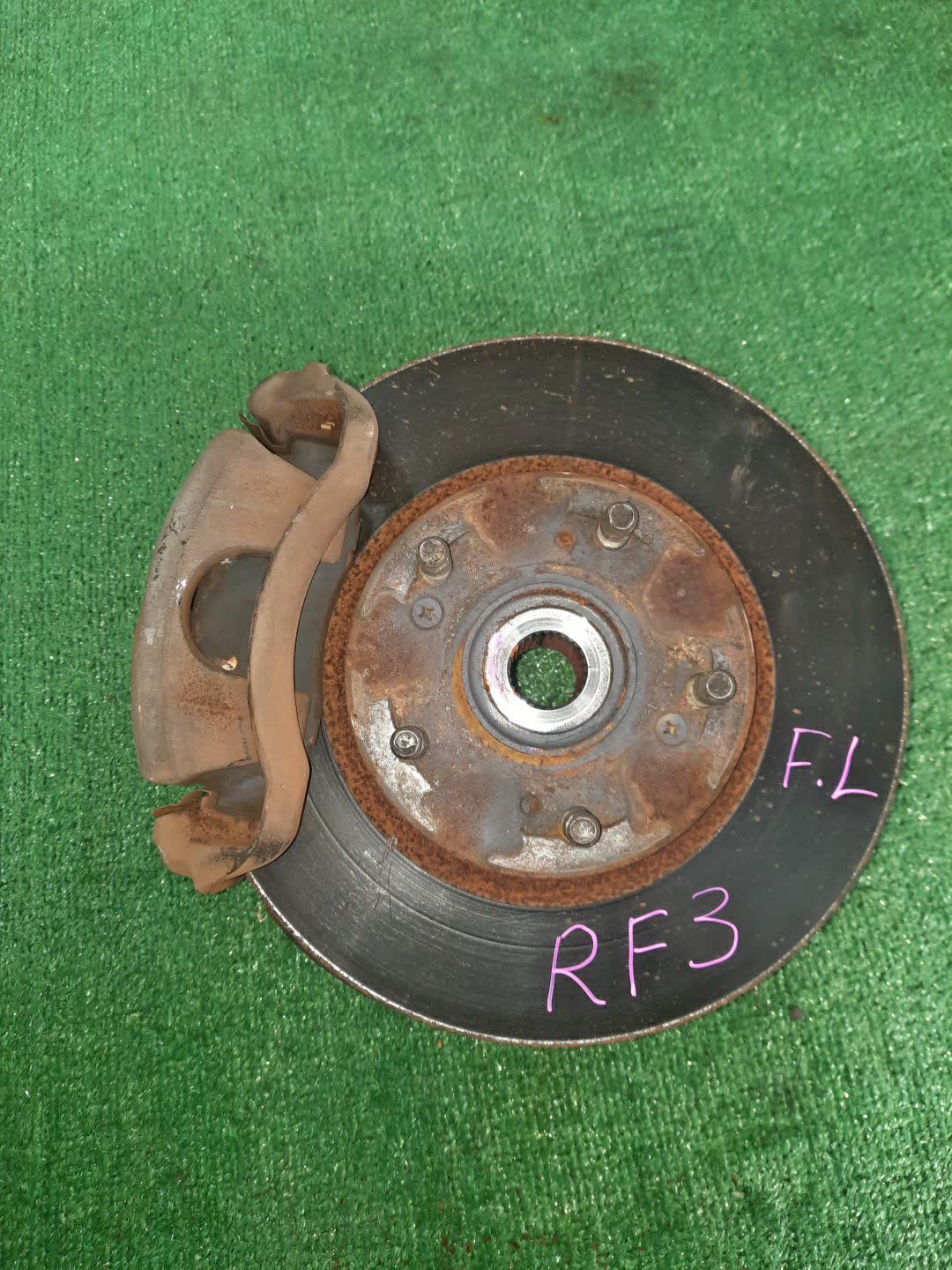 Ступица левая передняя HONDA STEPWGN RF3 K20A 1 ракурс