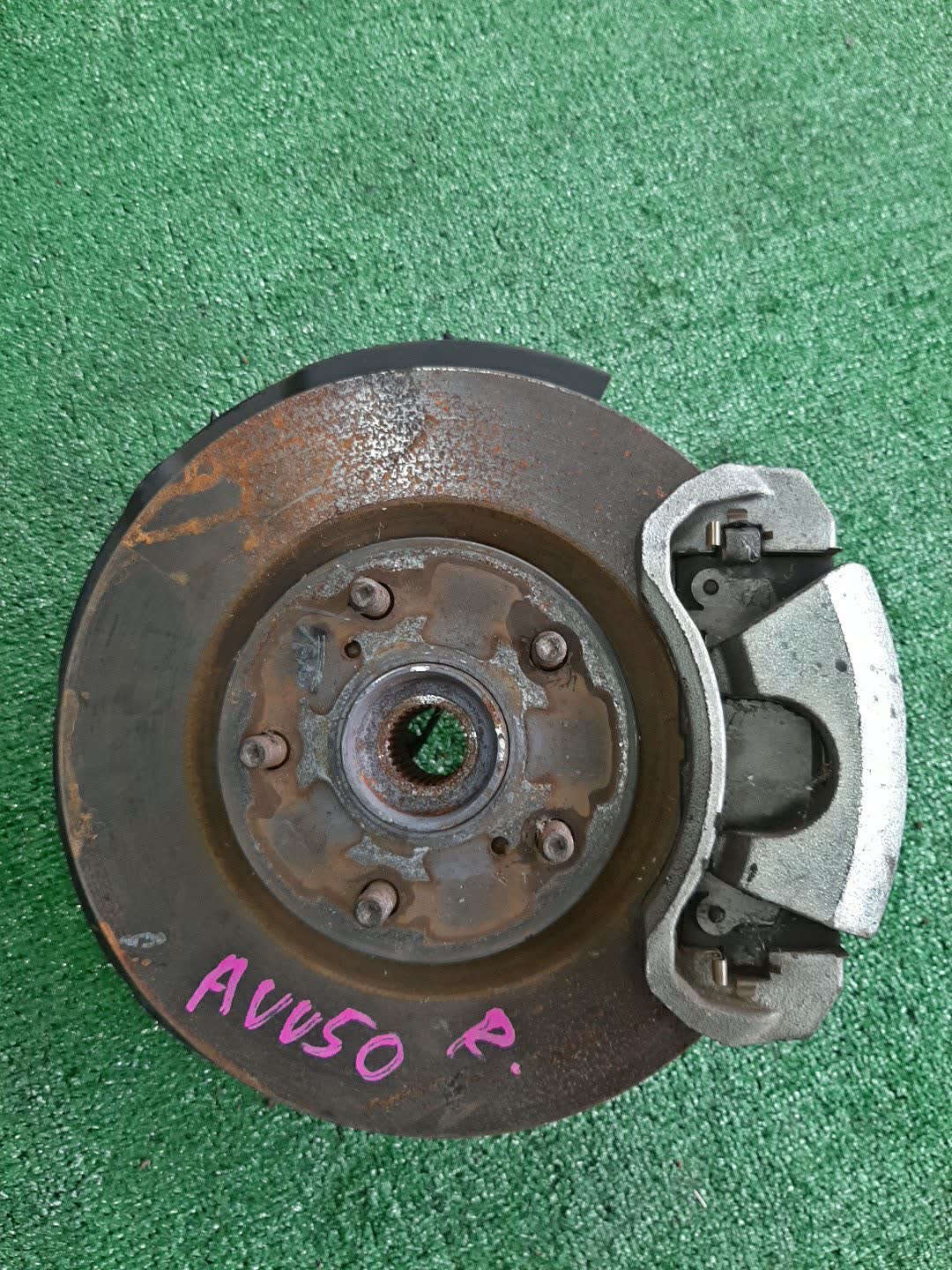 Ступица правая передняя TOYOTA CAMRY AVV50 2AR-FE 1 ракурс