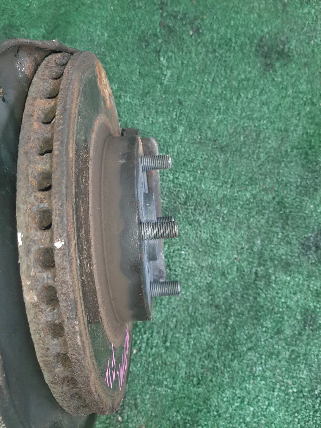 Ступица левая передняя TOYOTA PORTE, SPADE NCP141, NSP140, NSP141 1NZ-FE, 1NR-FE, 2NR-FKE 3 ракурс