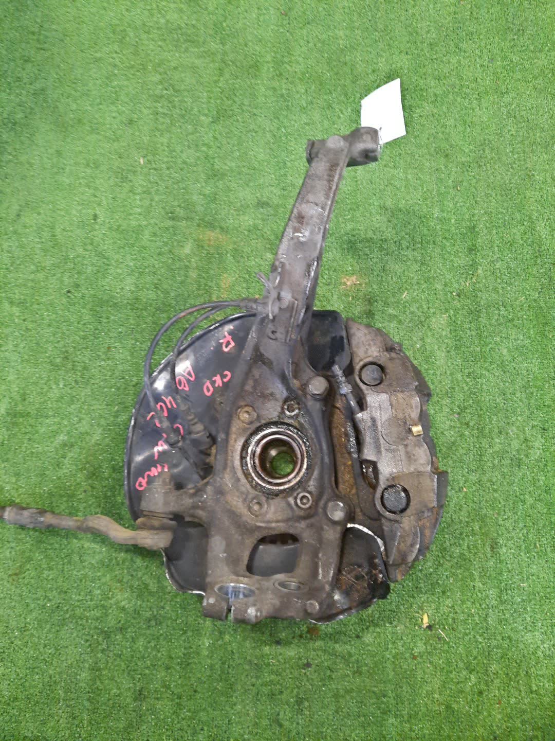 Ступица правая передняя AUDI A6 4G2 CGW 4G0407254A 3 ракурс