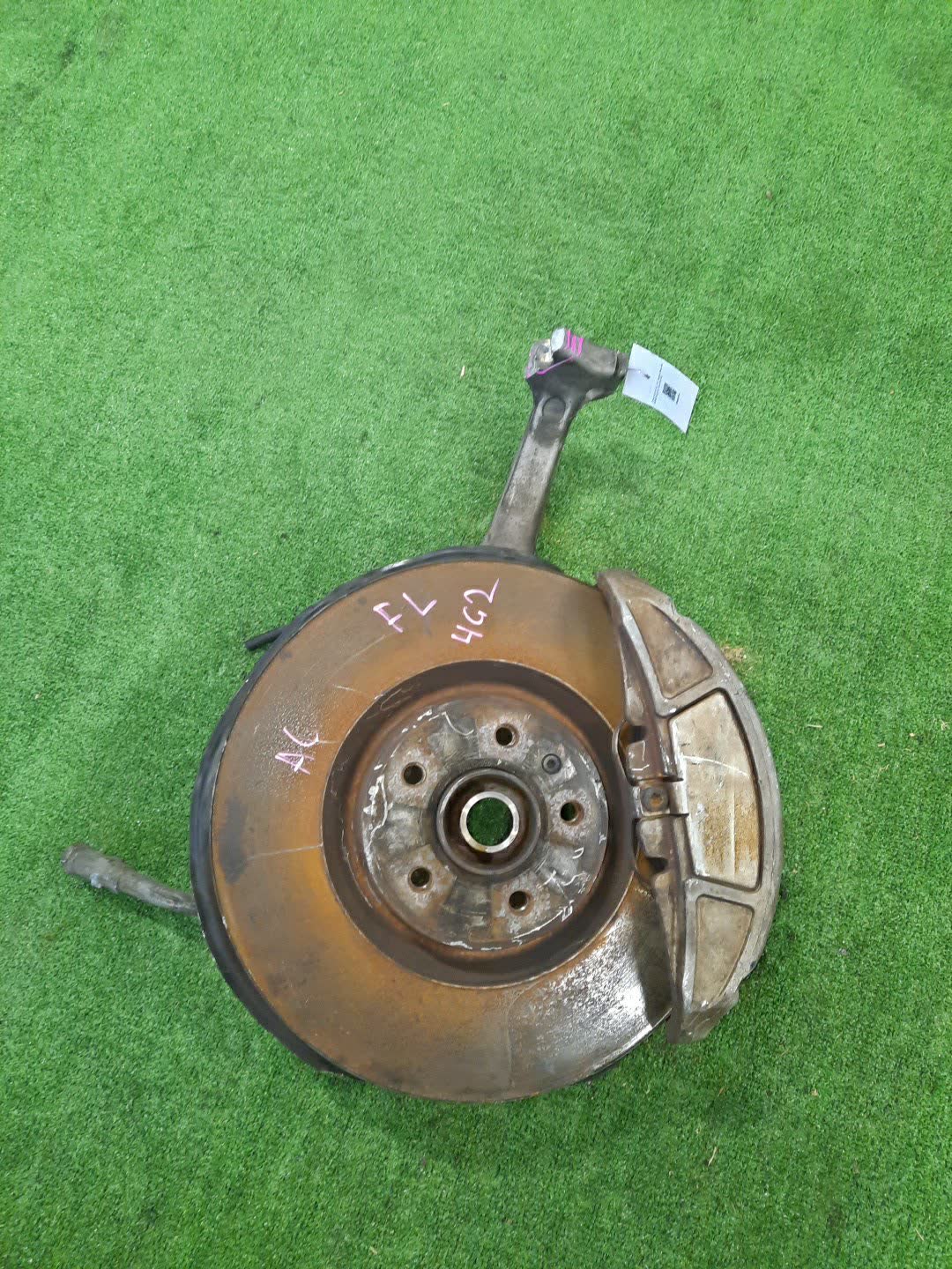 Ступица левая передняя AUDI A6 4G2 CGW 4G0407253A 1 ракурс
