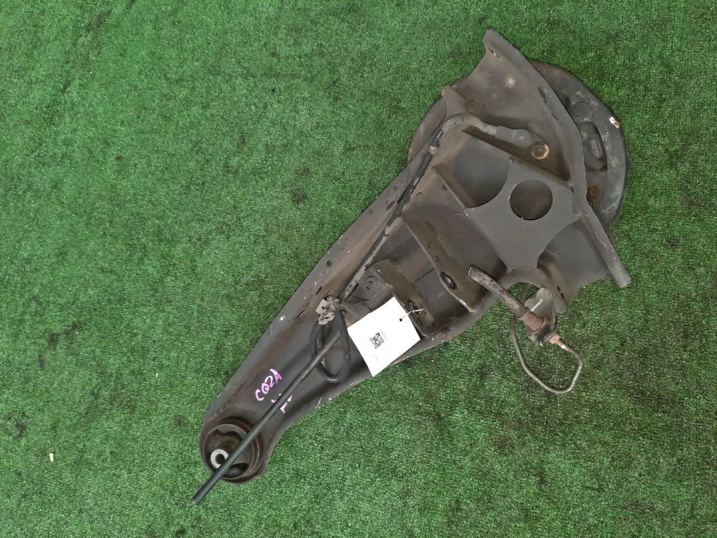 Ступица левая задняя MITSUBISHI MIRAGE DINGO CQ1A, CQ2A, CQ5A 4G13, 4G15, 4G93 2 ракурс