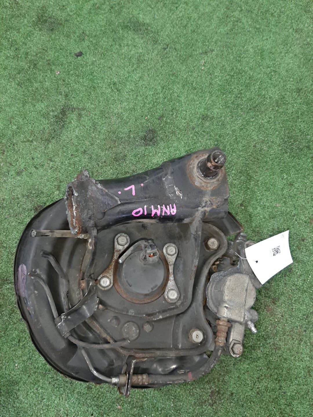 Ступица левая задняя TOYOTA ISIS ANM10W, ZGM10W, ZGM11W, ANM10G, ZGM10G, ZGM11G 1AZ-FSE, 2ZR-FAE, 3ZR-FAE 2 ракурс