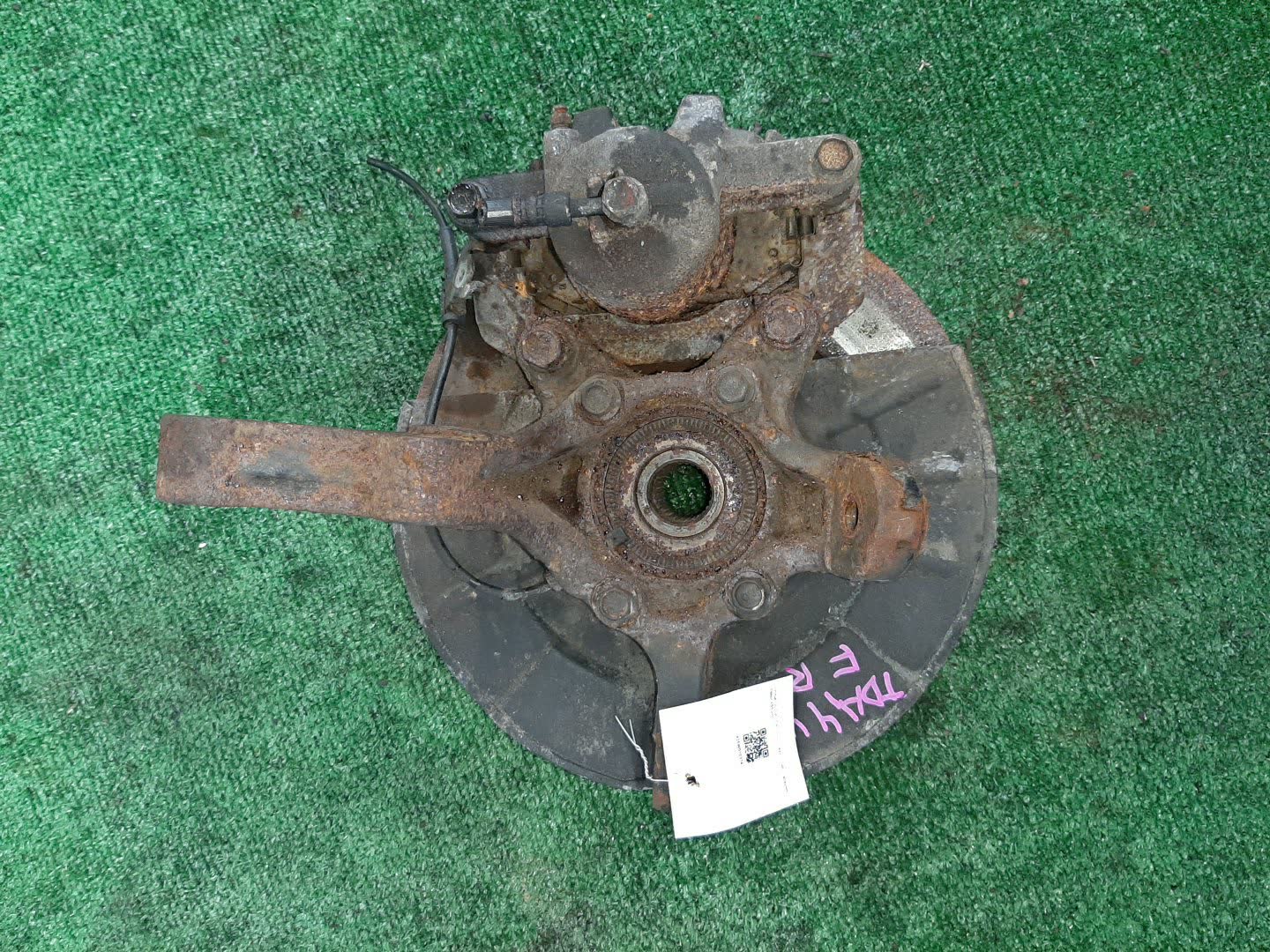 Ступица правая передняя SUZUKI ESCUDO, GRAND VITARA TA74W, TDB4W, TD94W, TD54W, TDA4W, TD54, TAA4V, JT M16A, N32A, H27A, J20A, J24B 3 ракурс
