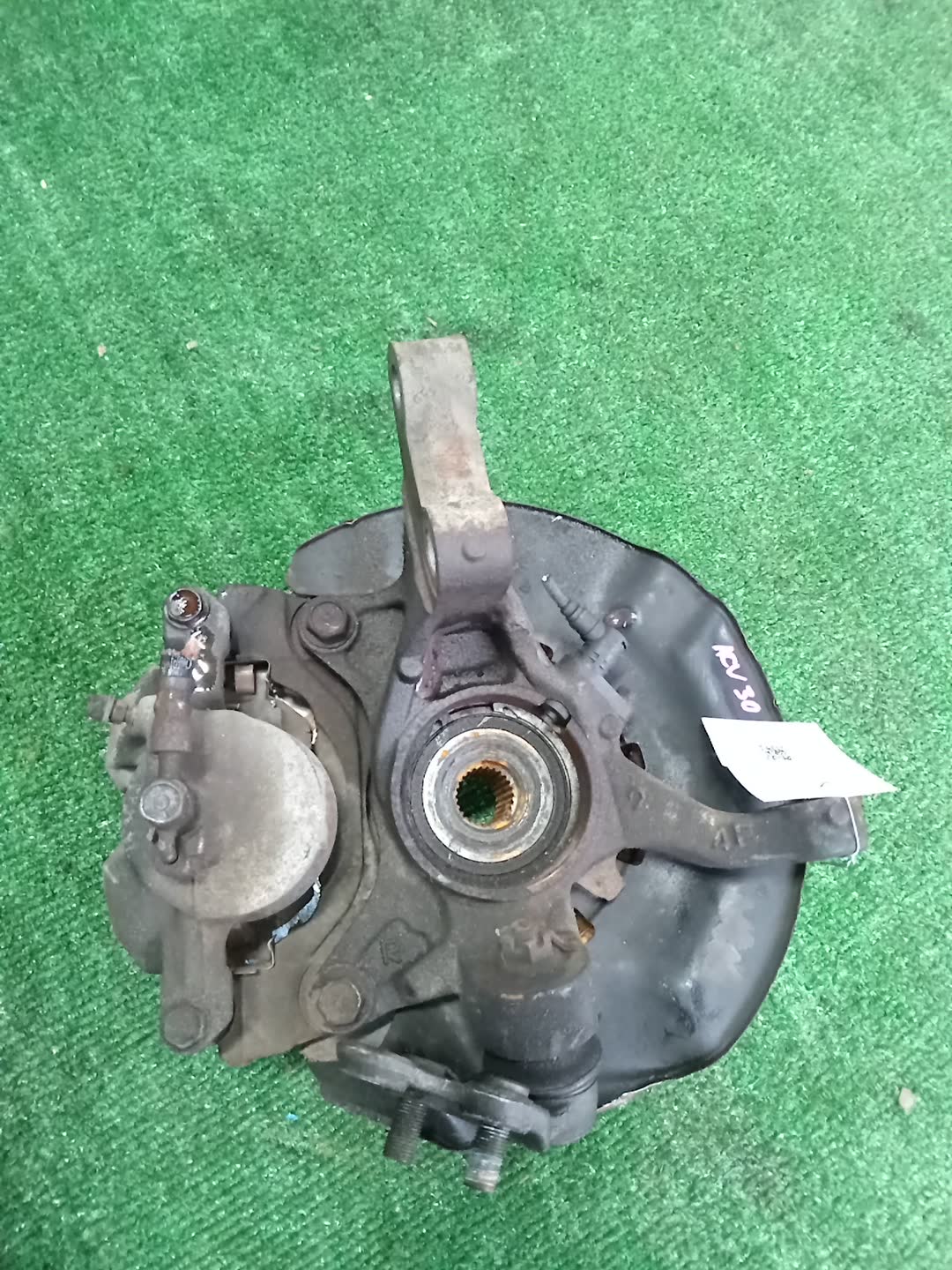 Ступица правая передняя TOYOTA CAMRY ACV30 2AZ-FE 2 ракурс