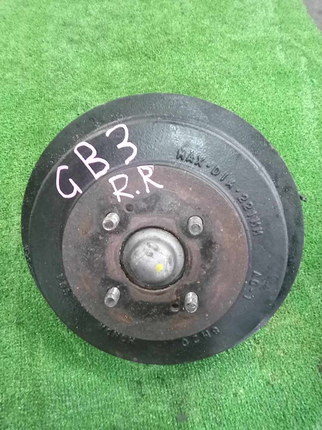 Ступица правая задняя  HONDA FREED SPIKE GB3 L15A 1 ракурс