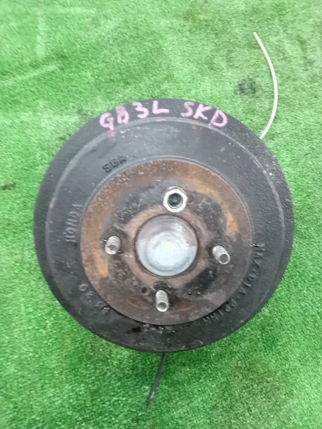 Ступица левая задняя  HONDA FREED GB3 L15A 1 ракурс