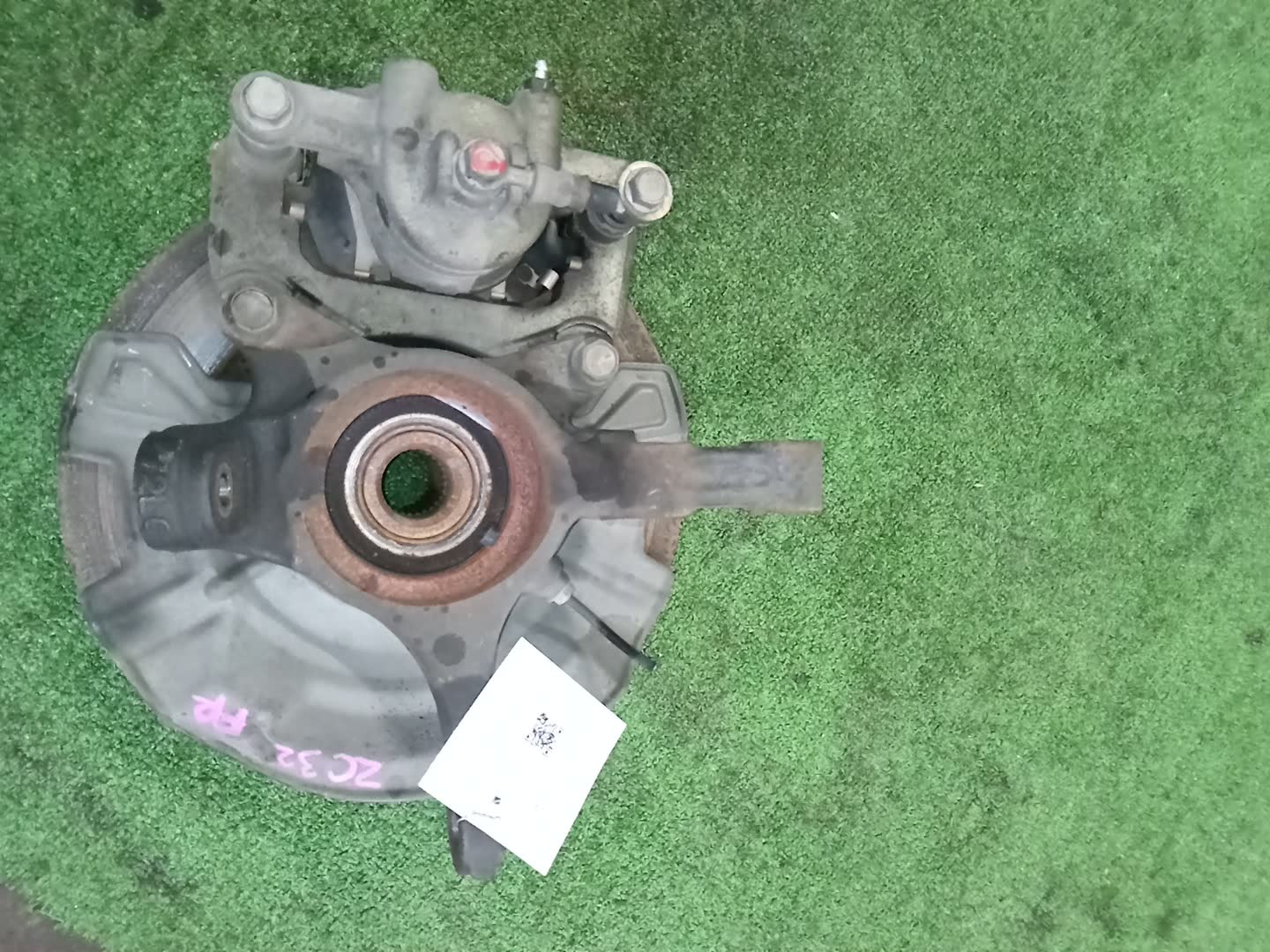 Ступица правая передняя SUZUKI SWIFT ZC32S M16A 3 ракурс