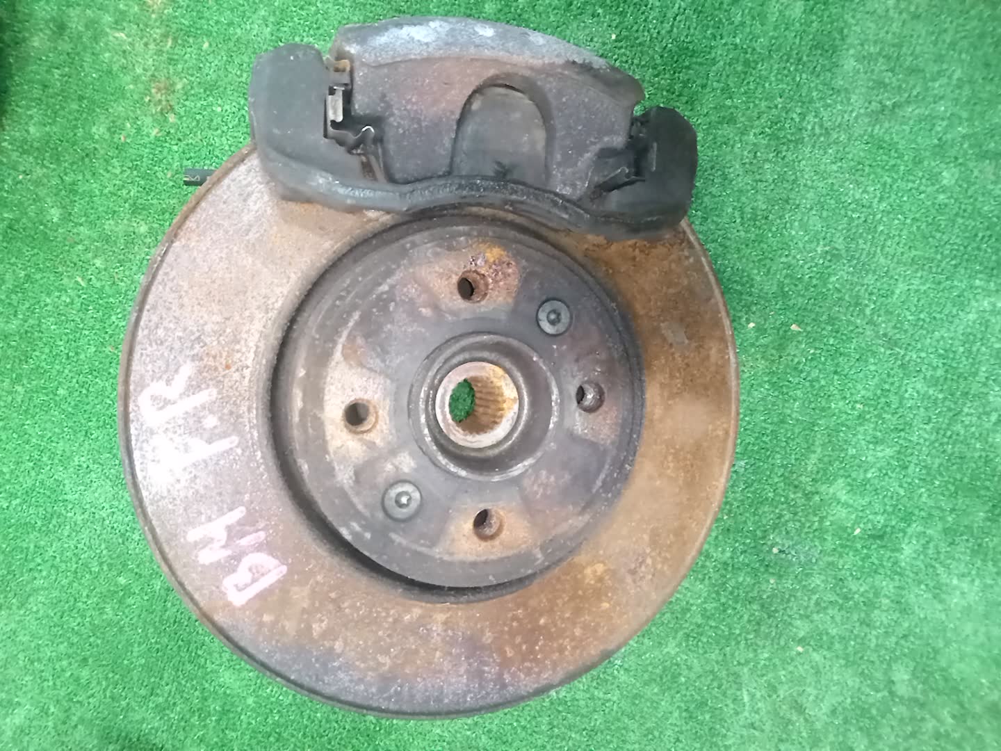 Ступица правая передняя RENAULT MEGANE BM F4R1771 1 ракурс