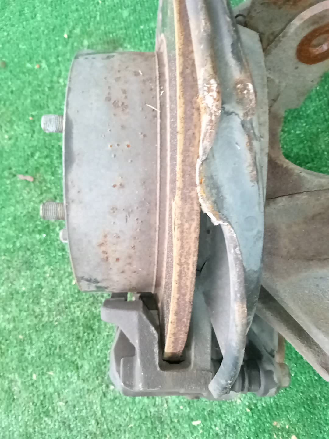 Ступица правая задняя SUBARU LEGACY, OUTBACK, LEGACY B4 BL5, BP5, BLE, BL9, BP9, BPE EJ20DE, EJ20T, EJ20E, EZ30DE, EJ25E 3 ракурс
