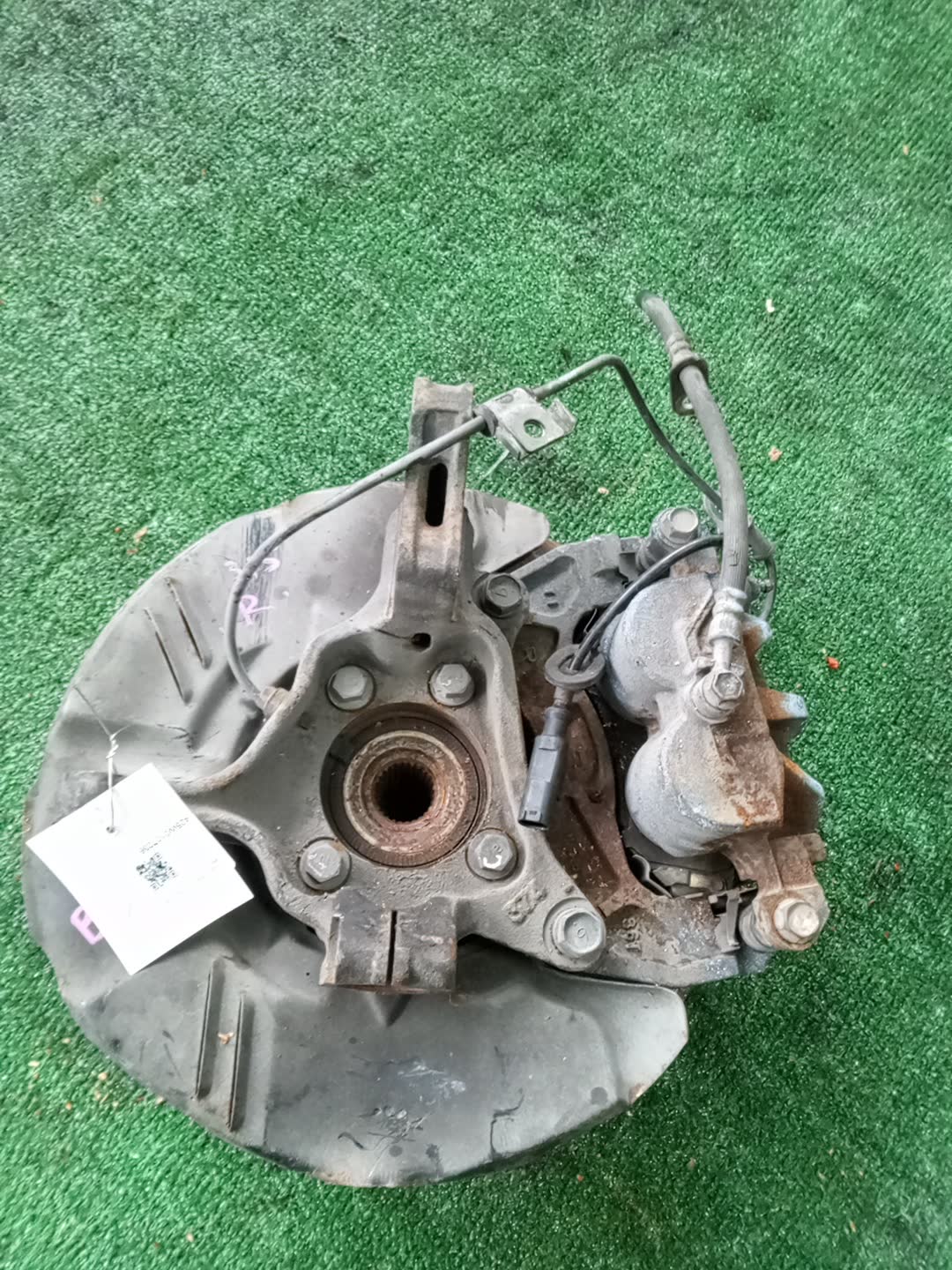 Ступица правая передняя SUBARU LEGACY, OUTBACK, LEGACY B4 BL5, BP5, BPE, BLE, BL9, BP9 EJ20DE, EJ20T, EJ20E, EZ30DE, EJ25E 2 ракурс Ступица правая передняя SUBARU LEGACY, OUTBACK, LEGACY B4 BL5, BP5, BPE, BLE, BL9, BP9 EJ20DE, EJ20T, EJ20E, EZ30DE, EJ25E 2 ракурс