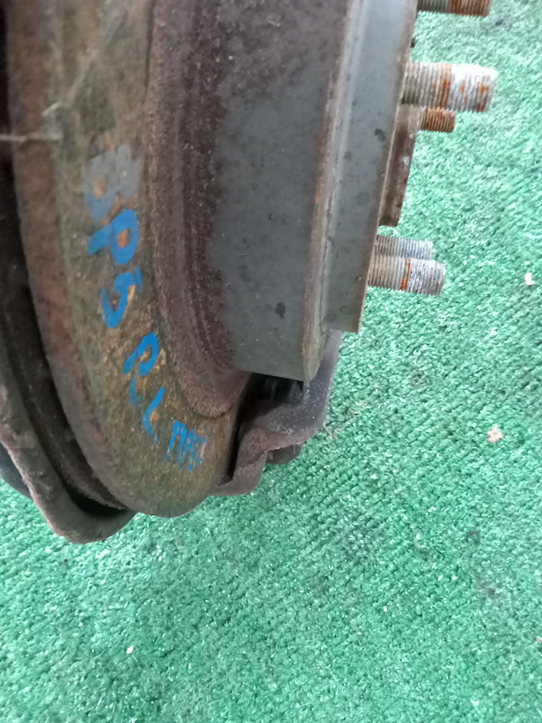 Ступица левая задняя SUBARU LEGACY, OUTBACK, LEGACY B4 BL5, BP5, BLE, BL9, BP9, BPE EJ20DE, EJ20T, EJ20E, EZ30DE, EJ25E 3 ракурс