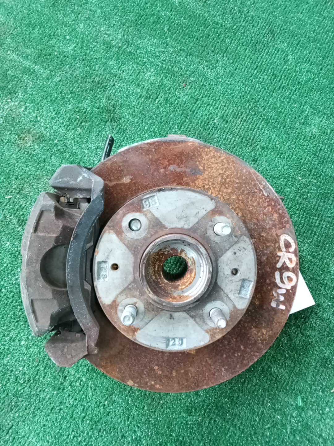 Ступица левая передняя MITSUBISHI DION CR6W, CR9W, CR5W 4G94, 4G63, 4G93 1 ракурс