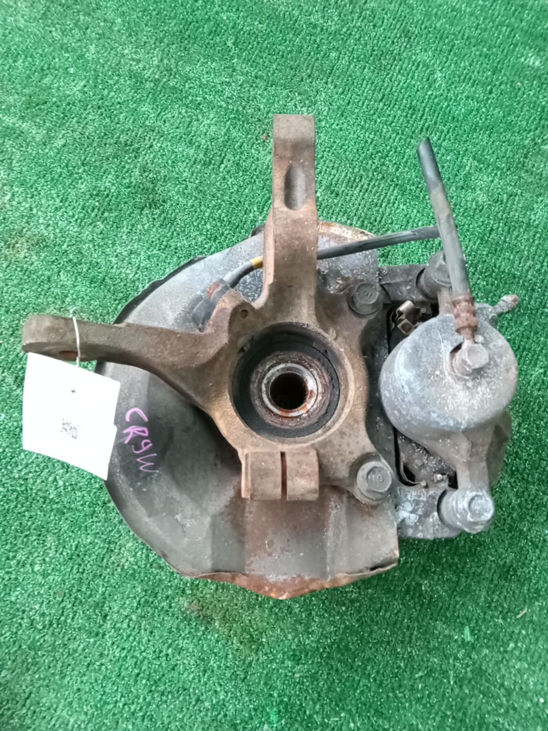 Ступица левая передняя MITSUBISHI DION CR6W, CR9W, CR5W 4G94, 4G63, 4G93 2 ракурс