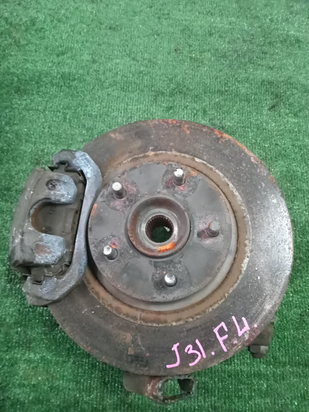 Ступица левая передняя NISSAN PRESAGE, TEANA TU31, TNU31, PU31, PNU31, J31, PJ31, TNJ31 QR25DE, VQ35DE, VQ23DE 1 ракурс