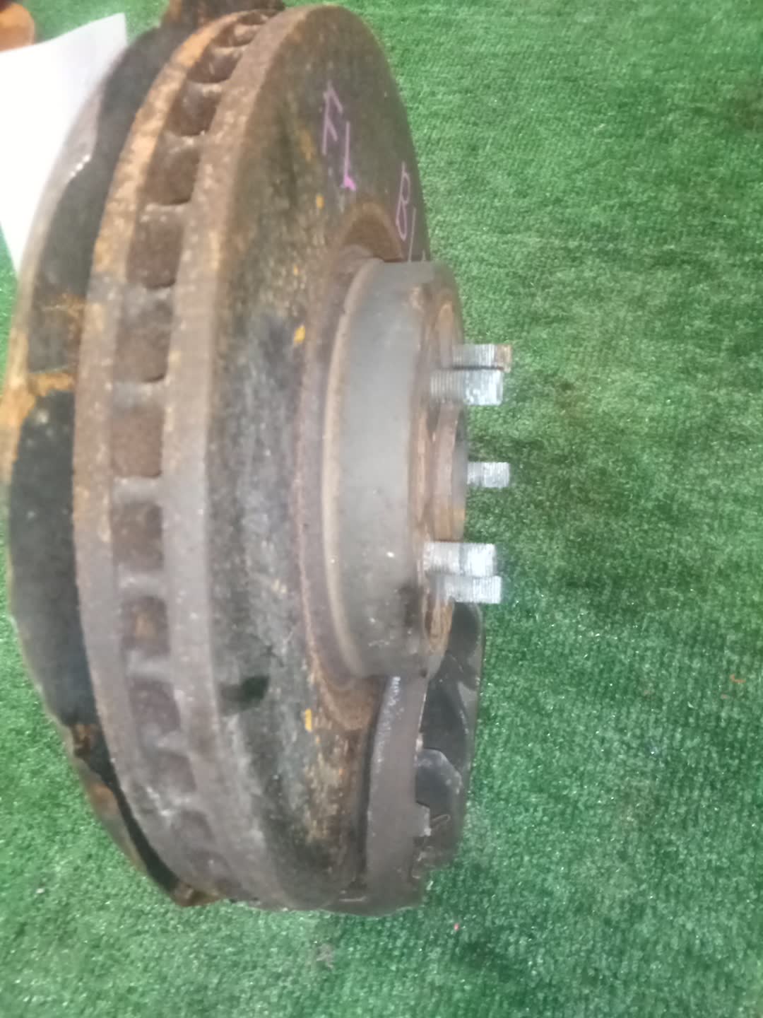 Ступица левая передняя SUBARU LEGACY, OUTBACK, LEGACY B4 BL5, BP5, BPE, BLE, BL9, BP9 EJ20DE, EJ20T, EJ20E, EZ30DE, EJ25E 2 ракурс