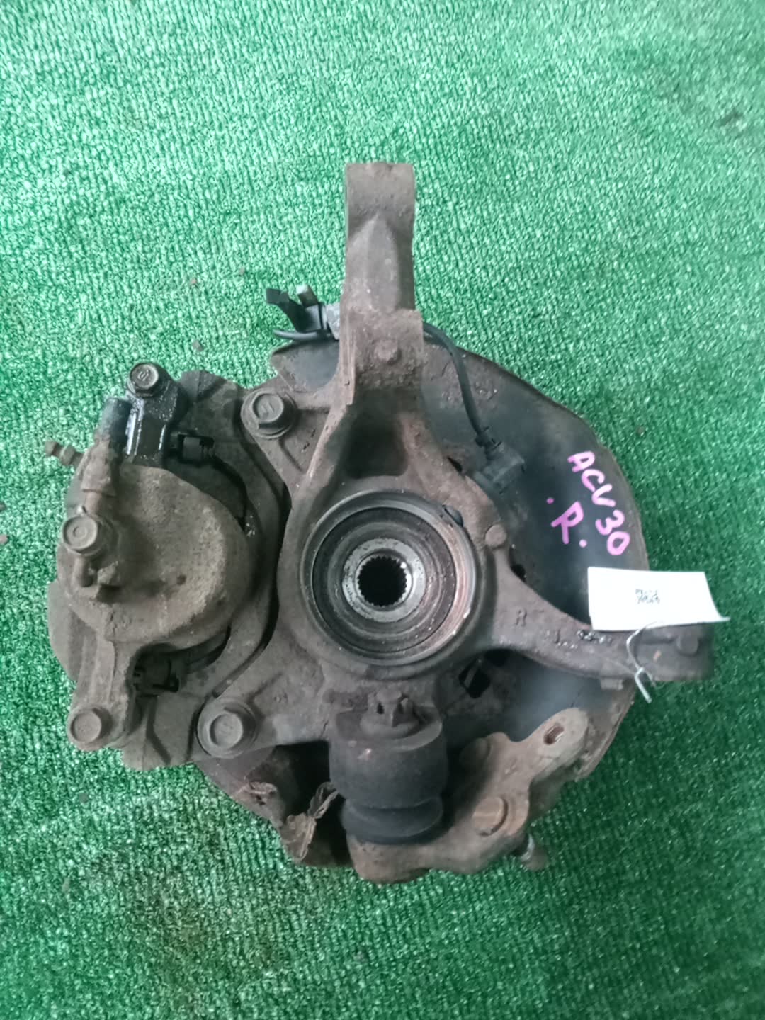 Ступица правая передняя TOYOTA CAMRY ACV30 2AZ-FE 2 ракурс