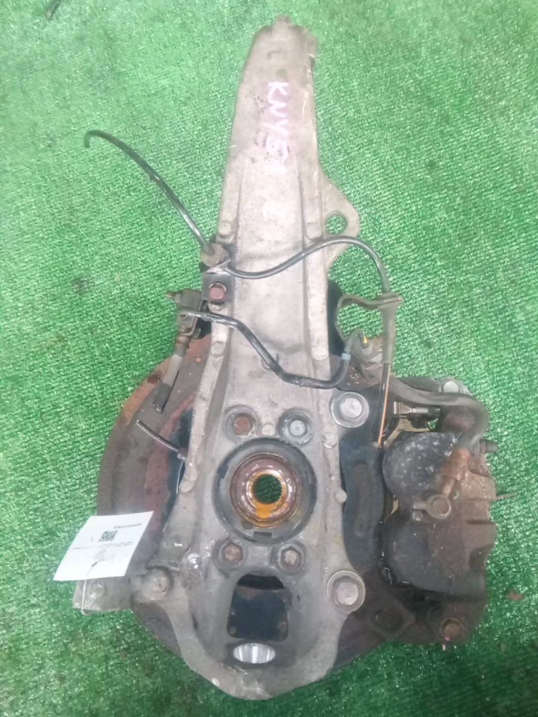 Ступица левая передняя NISSAN FUGA KNY51 VQ37VHR 3 ракурс