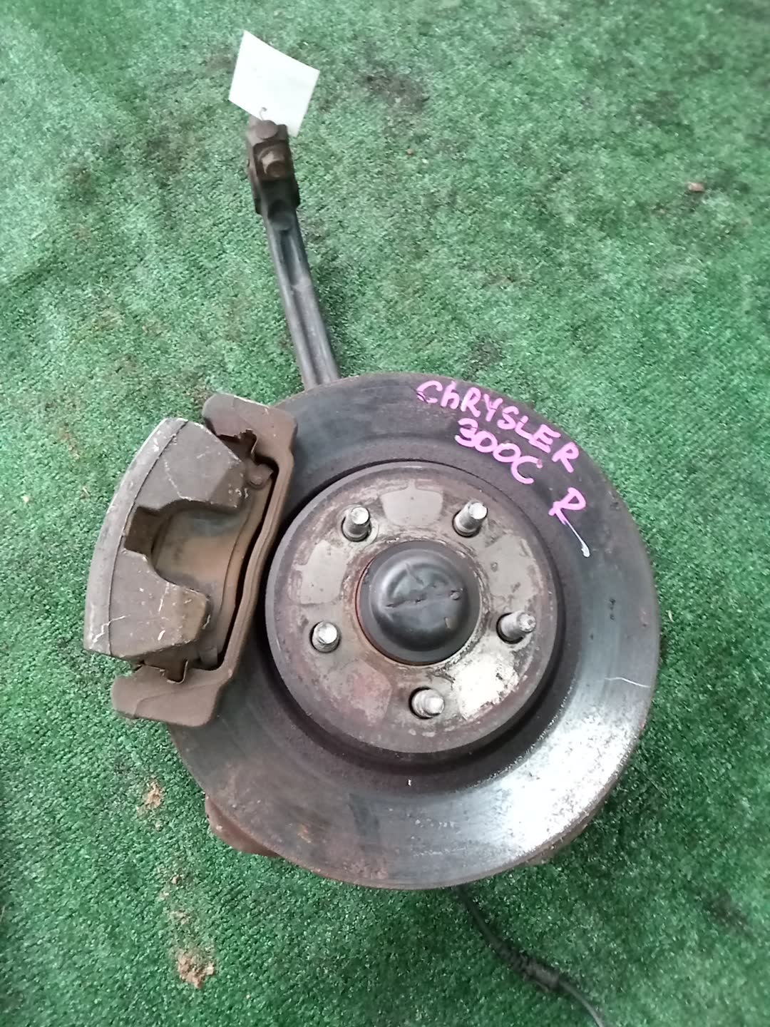 Ступица правая передняя CHRYSLER 300C LX EGG 1 ракурс