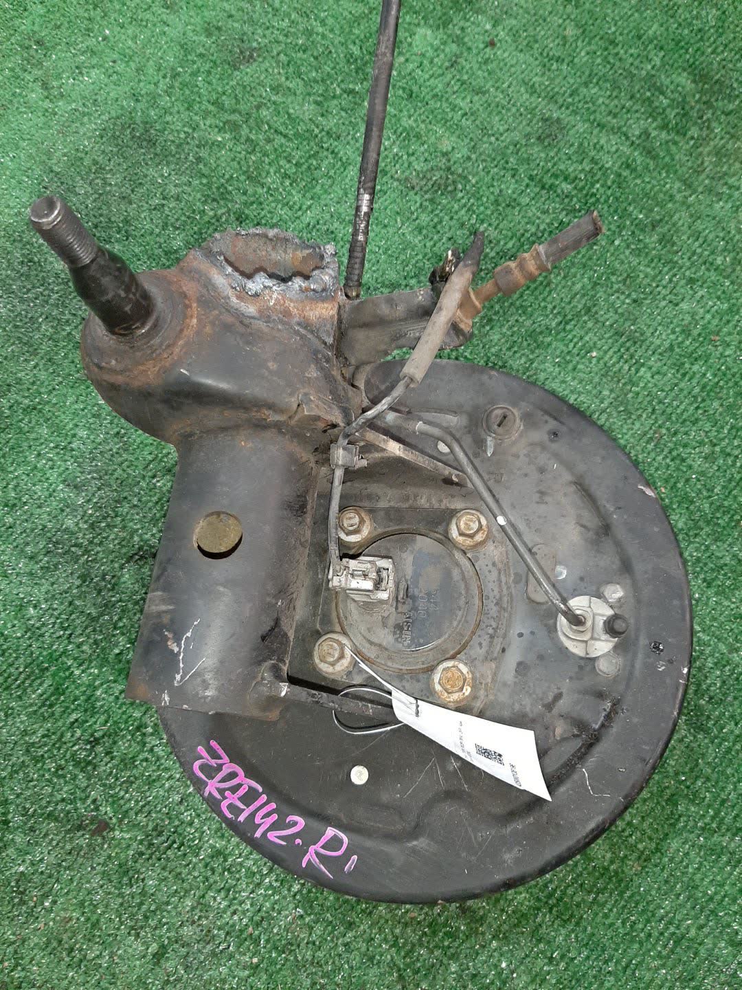 Ступица правая задняя TOYOTA AXIO, COROLLA FIELDER, COROLLA  AXIO, FIELDER NZE141, ZRE142, ZRE142G, NZE141G 1NZ-FE, 2ZR-FAE, 2ZR-FE 2 ракурс