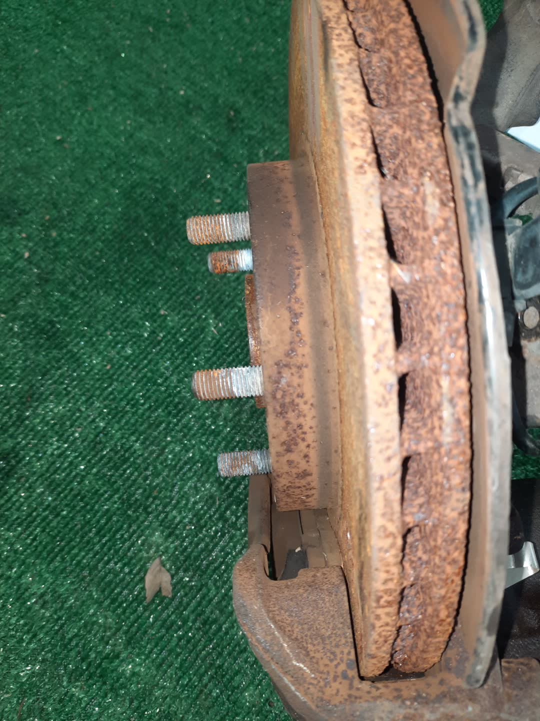 Ступица правая передняя HONDA STEPWGN RF1 B20B 3 ракурс