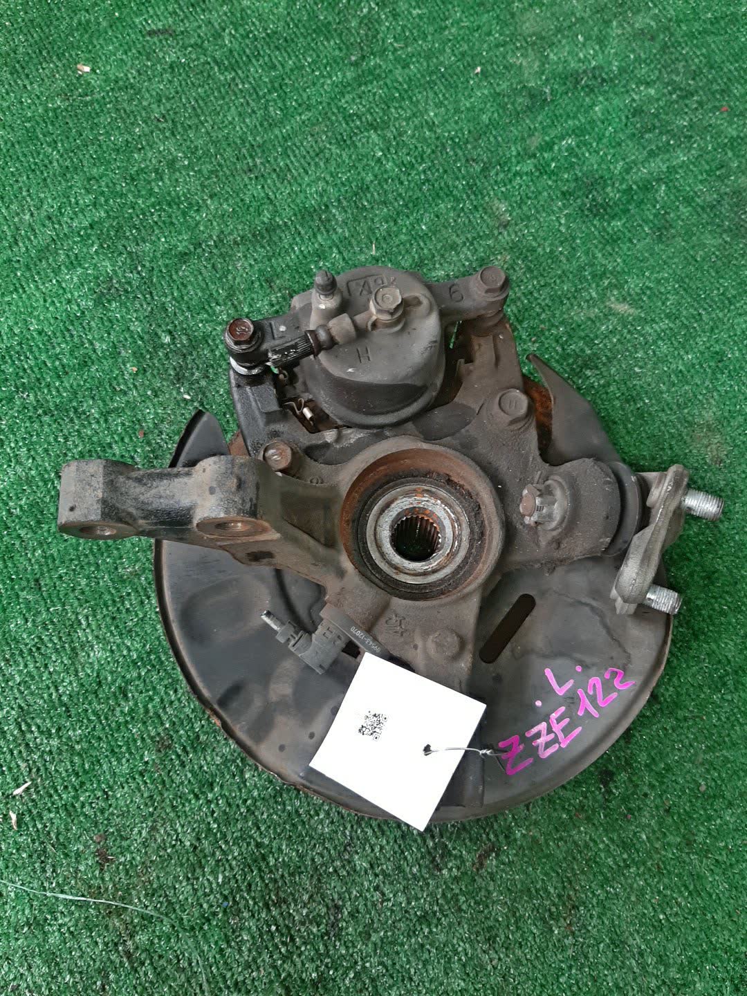 Ступица левая передняя TOYOTA COROLLA, COROLLA SPACIO, COROLLA FIELDER, ALLEX, COROLLA RUNX ZZE122, NZE121N, ZZE122N, ZZE122G 1ZZ-FE, 1NZ-FE 2 ракурс