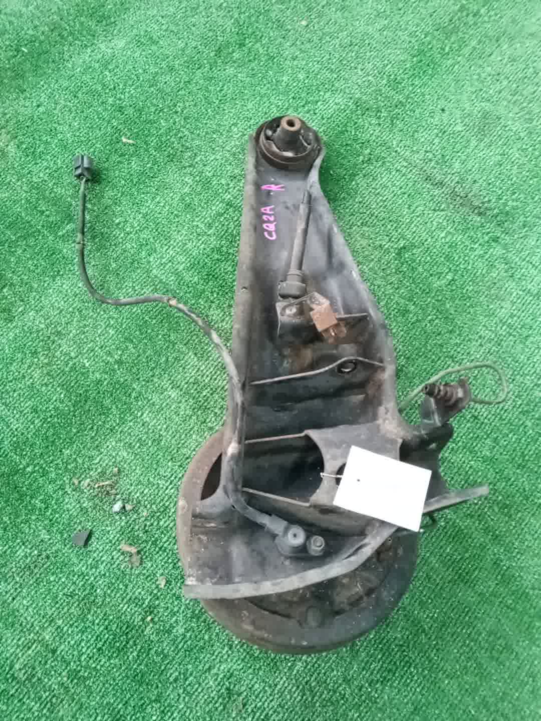 Ступица правая задняя MITSUBISHI MIRAGE DINGO CQ1A, CQ2A, CQ5A 4G13, 4G15, 4G93 3 ракурс