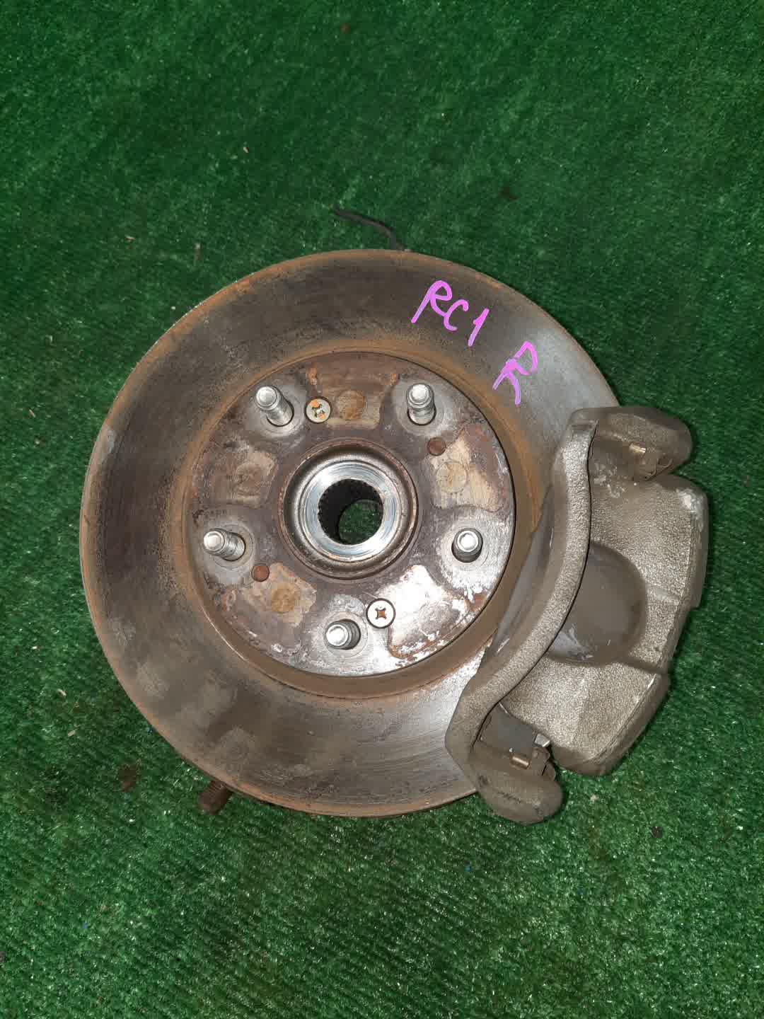 Ступица правая передняя HONDA ODYSSEY RC1 K24W 1 ракурс