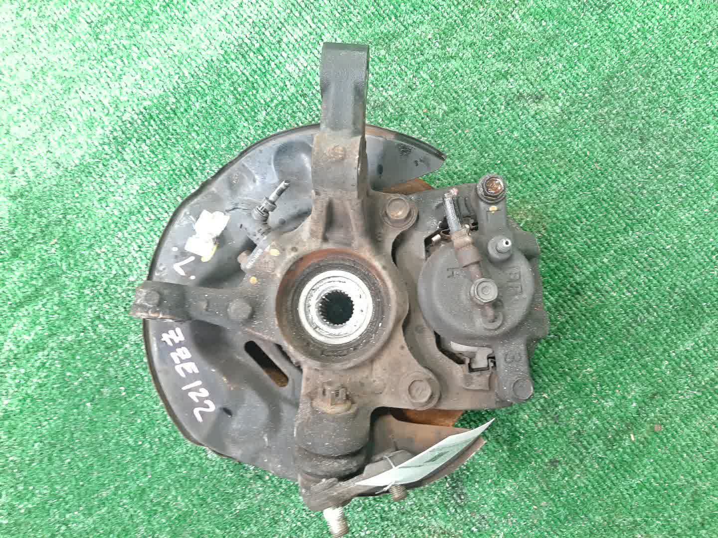 Ступица левая передняя TOYOTA COROLLA, COROLLA SPACIO, COROLLA FIELDER, ALLEX, COROLLA RUNX ZZE122, NZE121N, ZZE122N, ZZE122G 1ZZ-FE, 1NZ-FE 2 ракурс