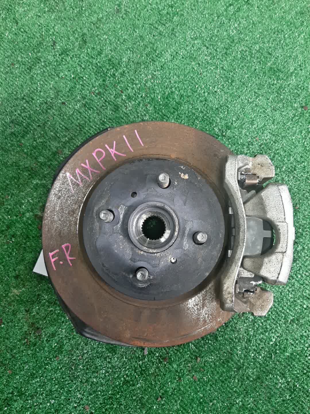 Ступица правая передняя TOYOTA AQUA MXPK11 M15A-FXE 1 ракурс