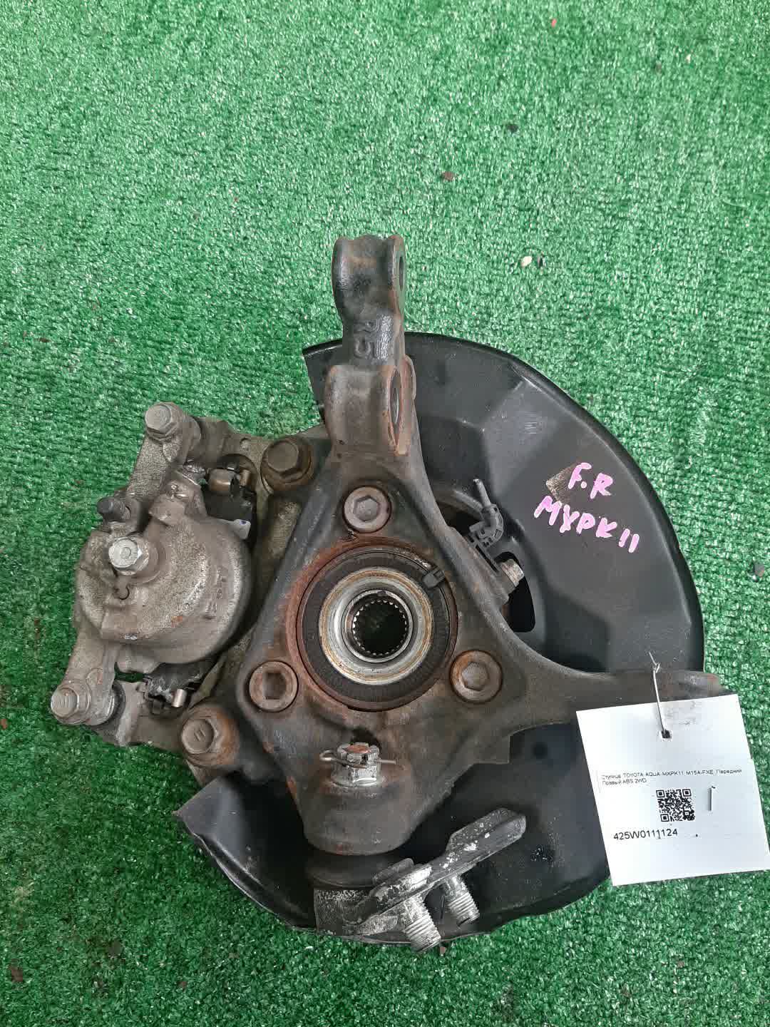Ступица правая передняя TOYOTA AQUA MXPK11 M15A-FXE 3 ракурс