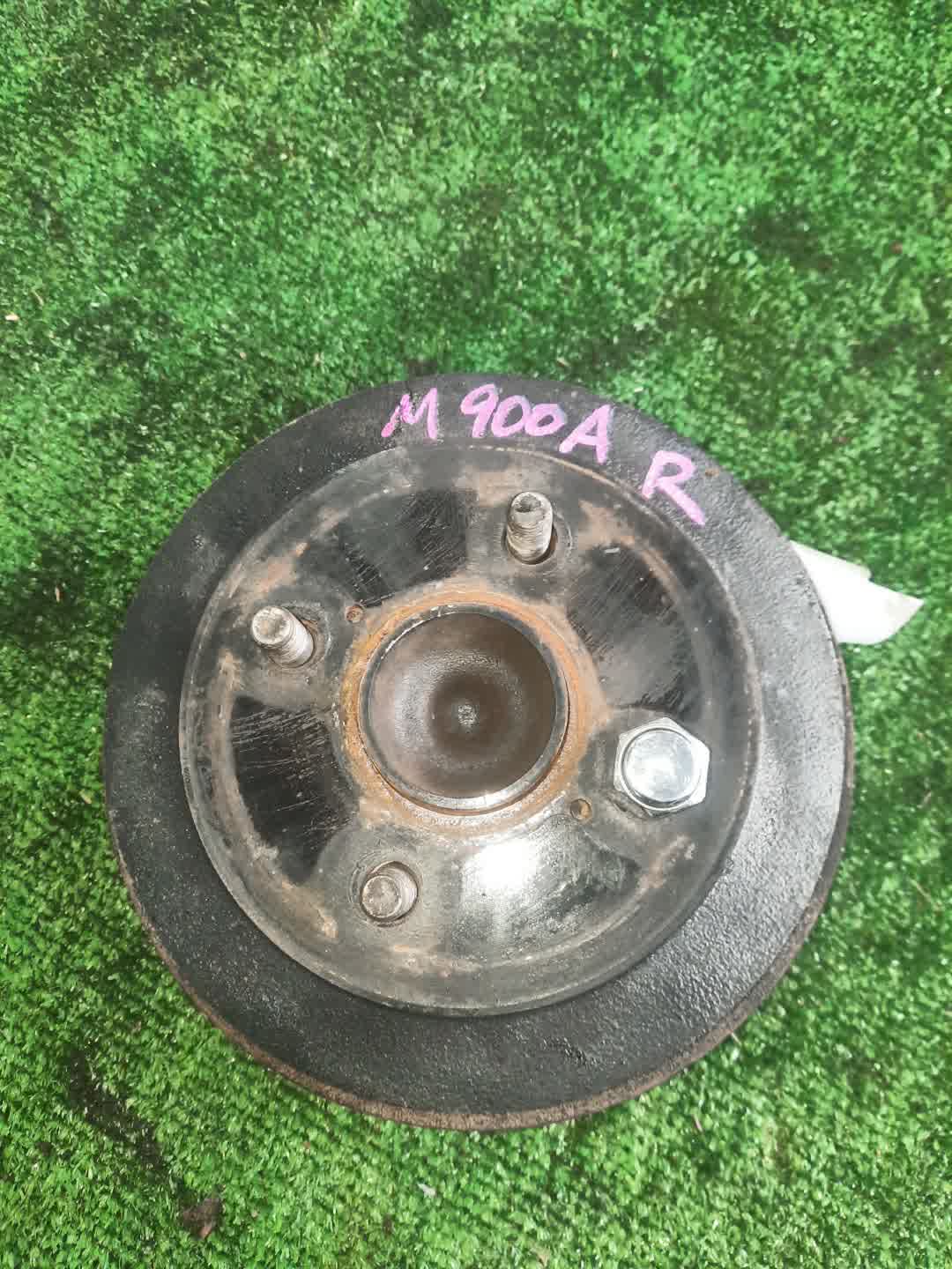 Ступица правая задняя TOYOTA TANK M900A 1KR-FE 1 ракурс