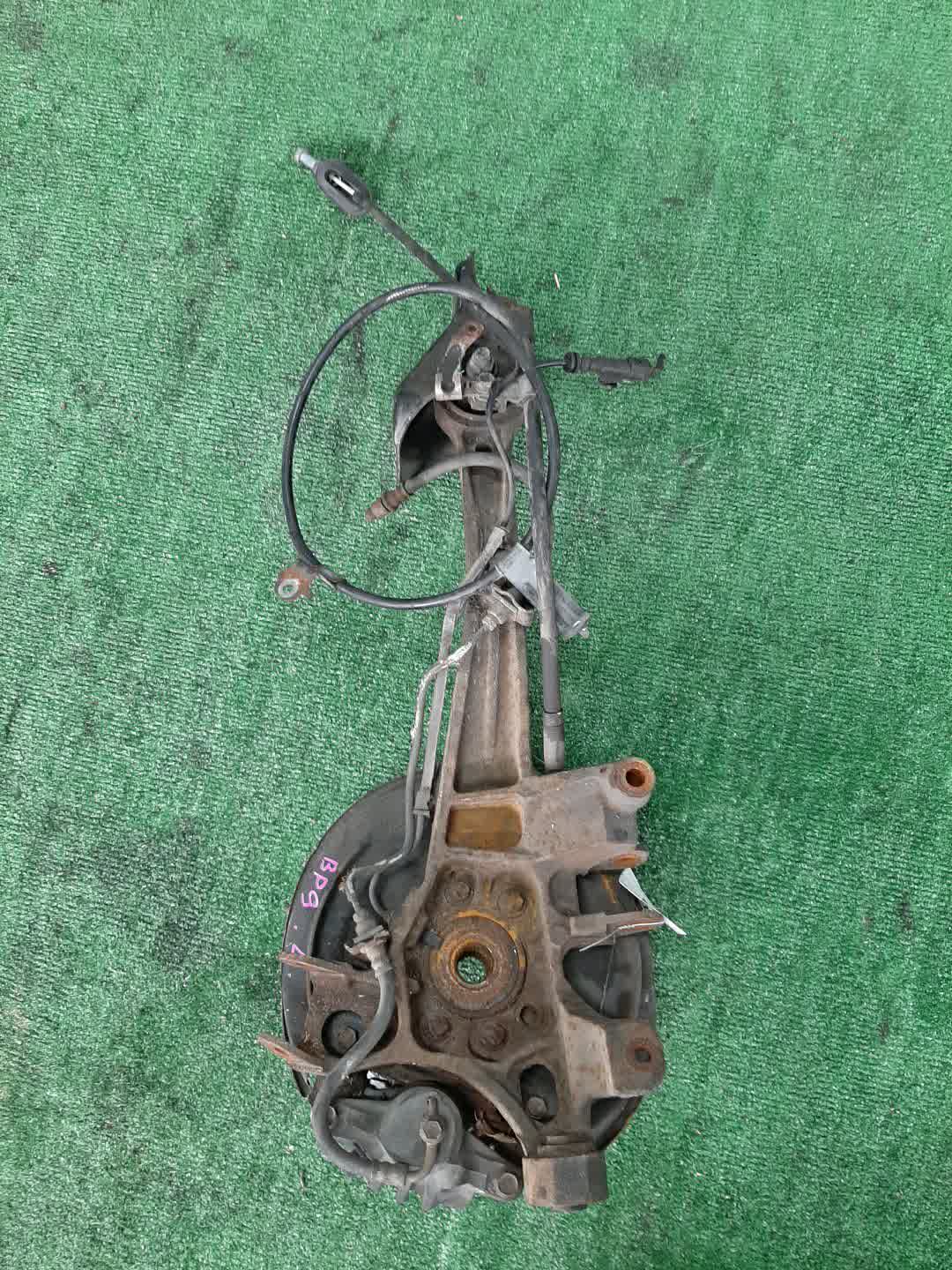 Ступица левая задняя SUBARU LEGACY, OUTBACK, LEGACY B4 BL5, BP5, BLE, BL9, BP9, BPE EJ20DE, EJ20T, EJ20E, EZ30DE, EJ25E 2 ракурс