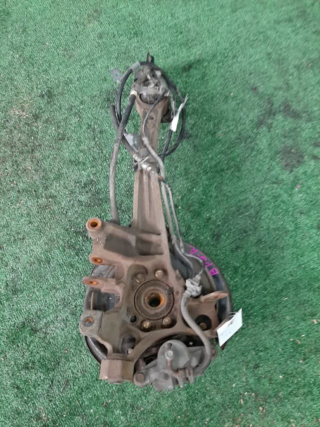 Ступица правая задняя SUBARU LEGACY, OUTBACK, LEGACY B4 BL5, BP5, BLE, BL9, BP9, BPE EJ20DE, EJ20T, EJ20E, EZ30DE, EJ25E 2 ракурс