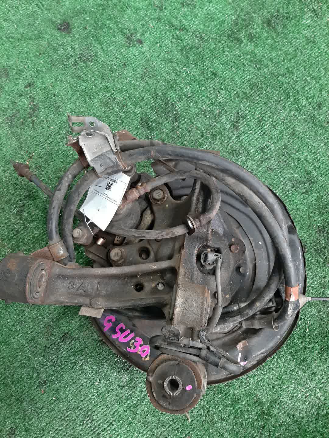 Ступица левая задняя TOYOTA HARRIER GSU30W, GSU31W 2GR-FE 3 ракурс