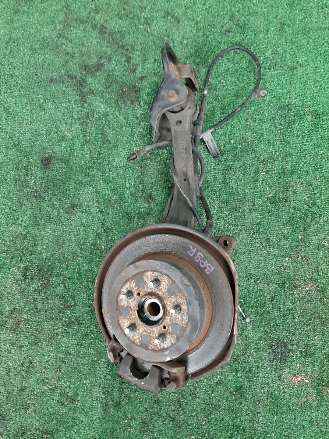 Ступица правая задняя SUBARU LEGACY, OUTBACK, LEGACY B4 BL5, BP5, BLE, BL9, BP9, BPE EJ20DE, EJ20T, EJ20E, EZ30DE, EJ25E 1 ракурс