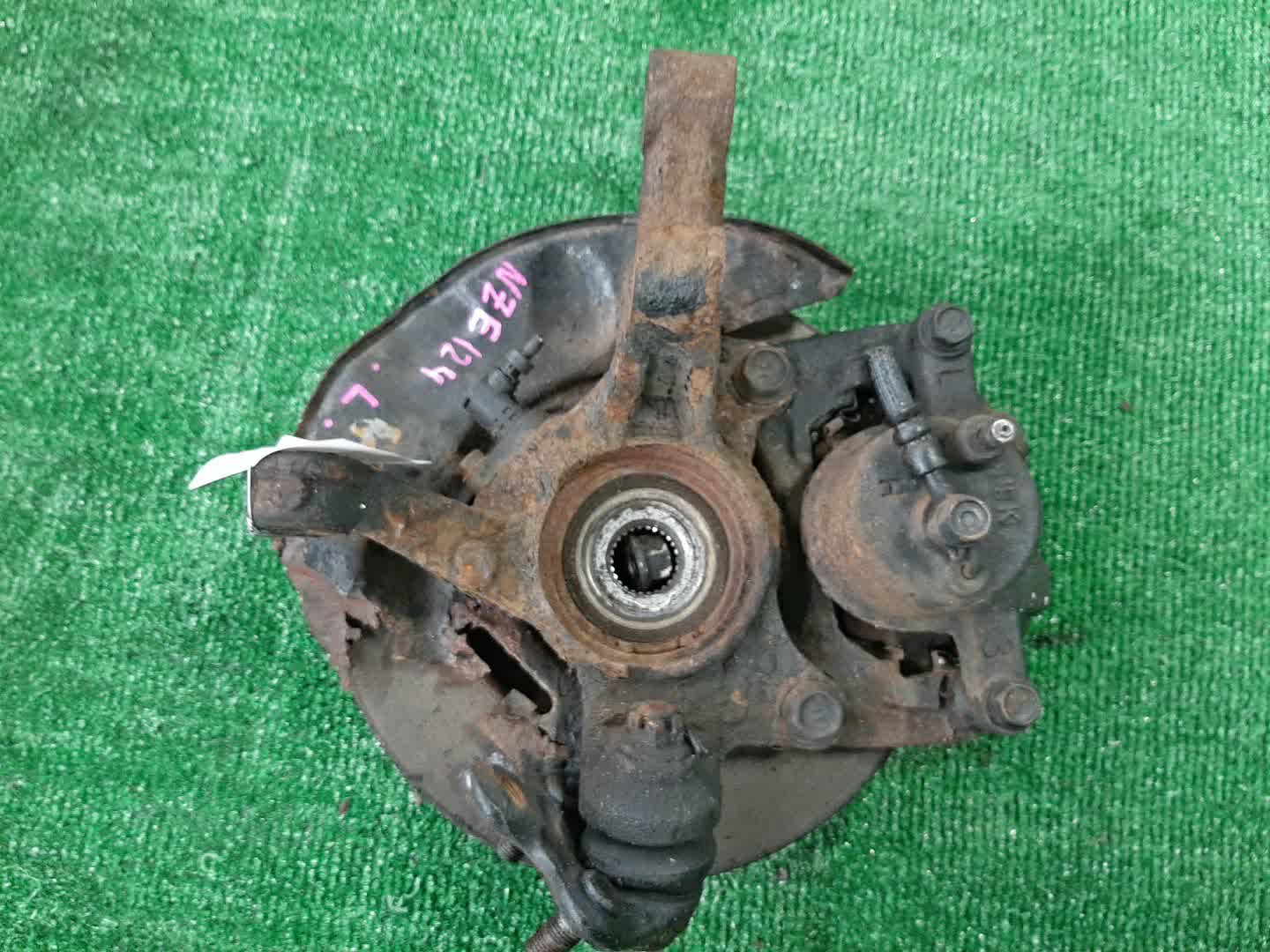 Ступица левая передняя TOYOTA COROLLA, COROLLA SPACIO, COROLLA FIELDER, ALLEX, COROLLA RUNX ZZE124, NZE124, ZZE124N, ZZE124G, NZE124G 1ZZ-FE, 1NZ-FE 2 ракурс