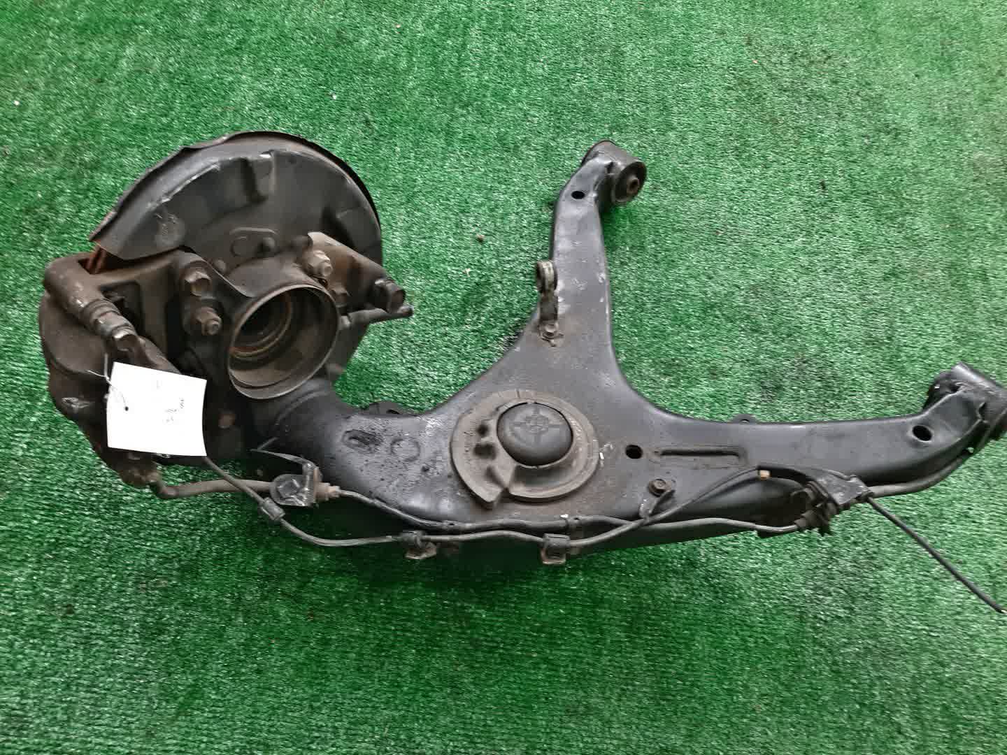 Ступица левая задняя TOYOTA GRANVIA, GRAND HIACE, HIACE REGIUS VCH10W, RCH11W, KCH10W, KCH40G, RCH41W, KCH40W, KCH41W 5VZ-FE, 3RZ-FE, 1KZ-TE 5 ракурс