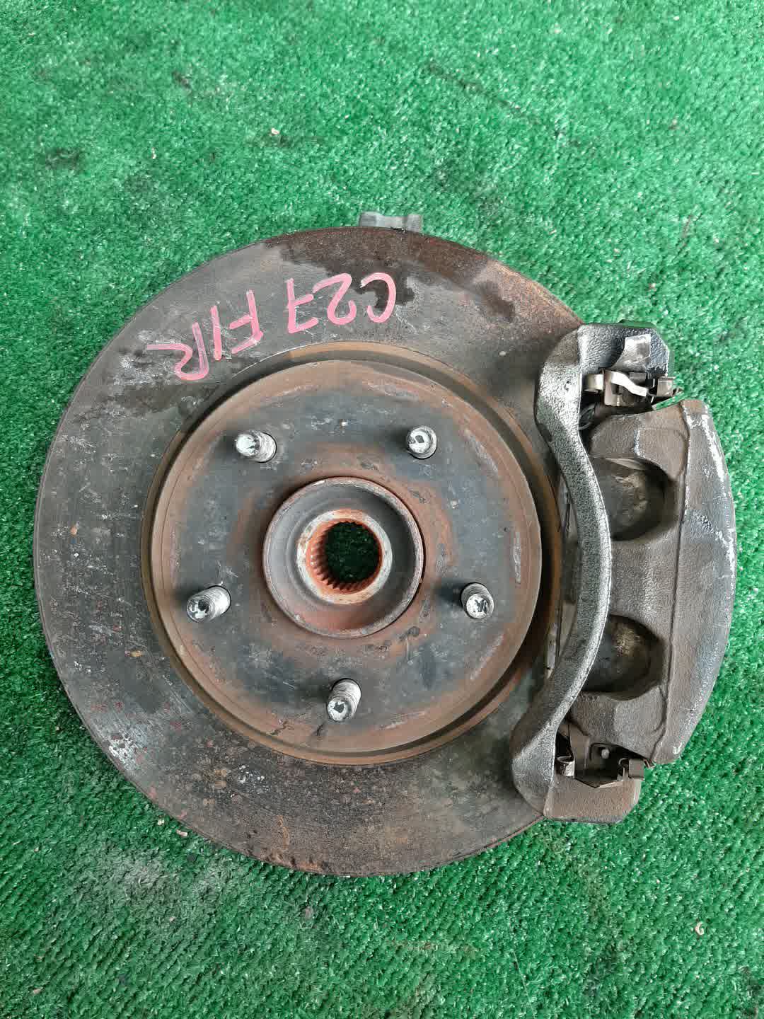 Ступица правая передняя NISSAN SERENA C27 MR20DD 1 ракурс