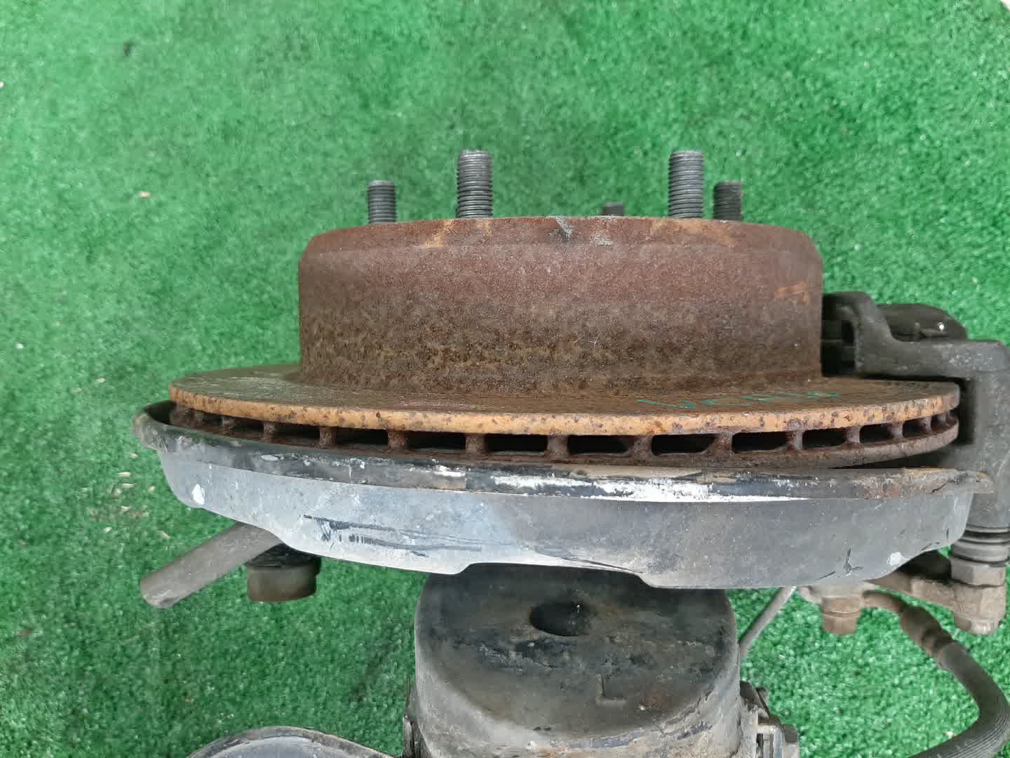 Ступица левая задняя TOYOTA GRANVIA, GRAND HIACE, HIACE REGIUS VCH10W, RCH11W, KCH10W, KCH40G, RCH41W, KCH40W, KCH41W 5VZ-FE, 3RZ-FE, 1KZ-TE 3 ракурс