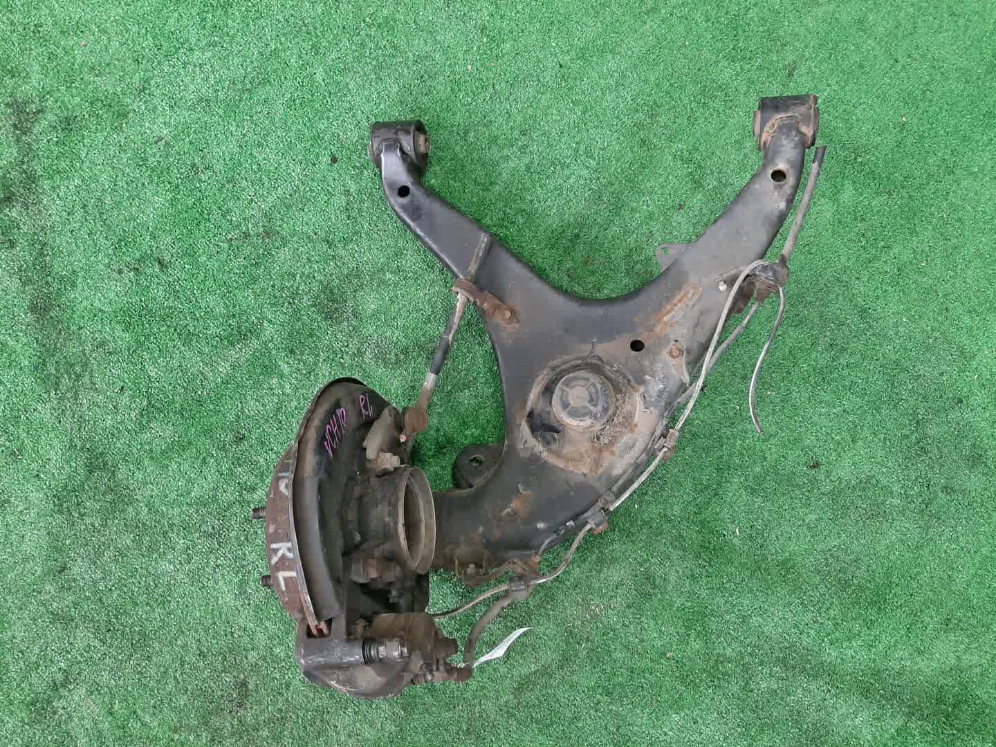Ступица левая задняя TOYOTA GRANVIA, GRAND HIACE, HIACE REGIUS VCH10W, RCH11W, KCH10W, KCH40G, RCH41W, KCH40W, KCH41W 5VZ-FE, 3RZ-FE, 1KZ-TE 4 ракурс