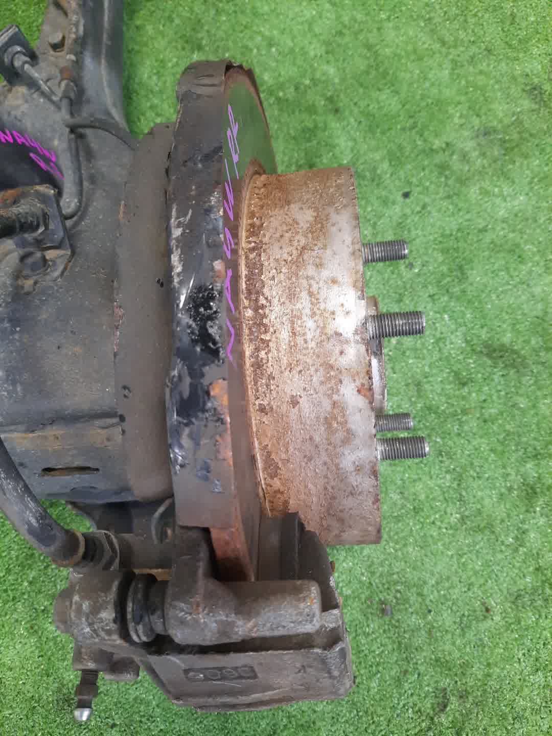 Ступица правая задняя MITSUBISHI GRANDIS NA4W 4G69 3 ракурс