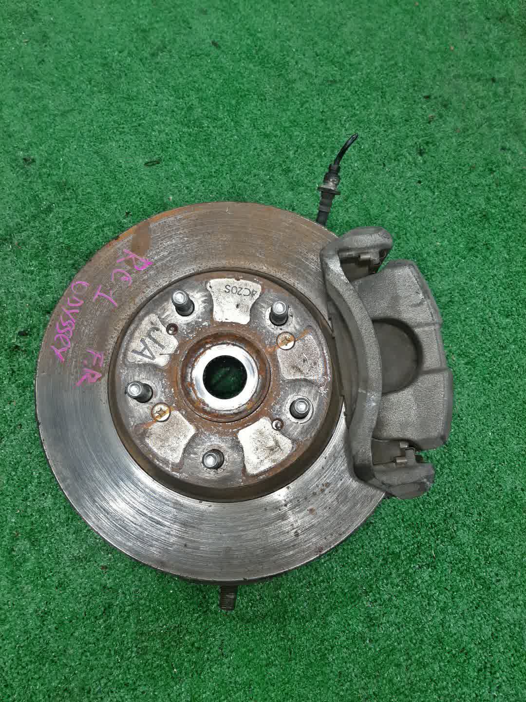 Ступица правая передняя HONDA ODYSSEY RC1 K24W 1 ракурс