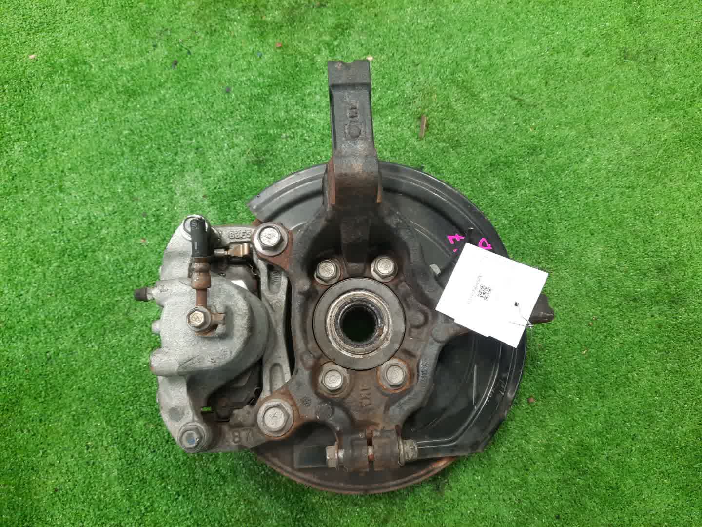 Ступица правая передняя NISSAN SYLPHY TB17 MRA8DE 2 ракурс