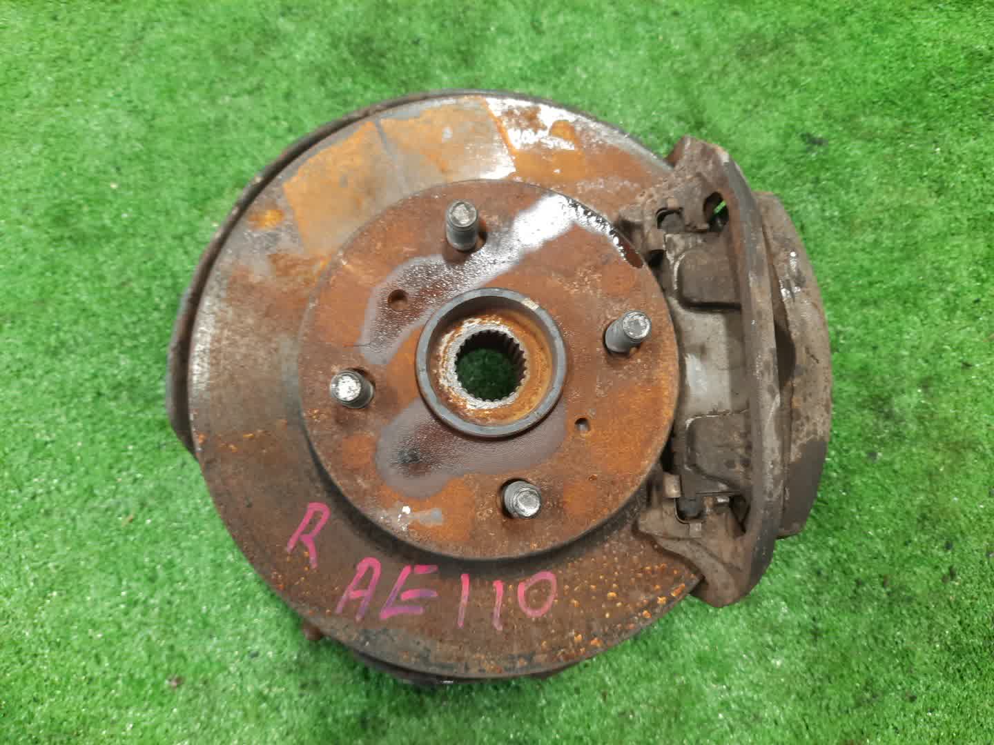 Ступица правая передняя TOYOTA SPRINTER CARIB, CERES, COROLLA, COROLLA LEVIN, SPRINTER MARINO, COROLLA SPACIO, SPRINTER, SPRINTER TRUENO AE111G, AE114G, AE115G, AE100, AE101, AE111, AE114, AE109, AE110, EE101, EE102, EE103, EE104, EE111, AE104, CE107